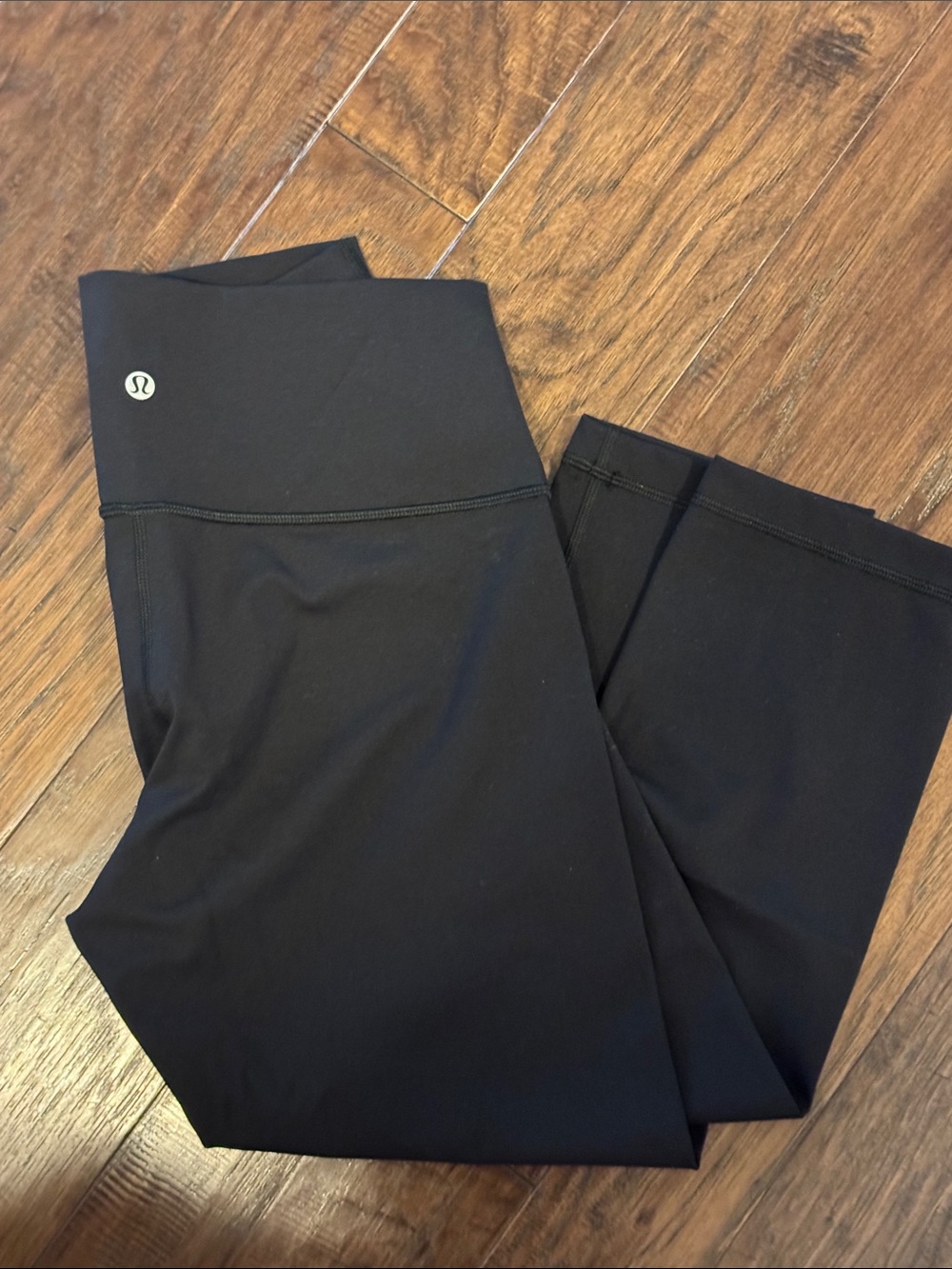 💕Lululemon New Cropped Leggings💕